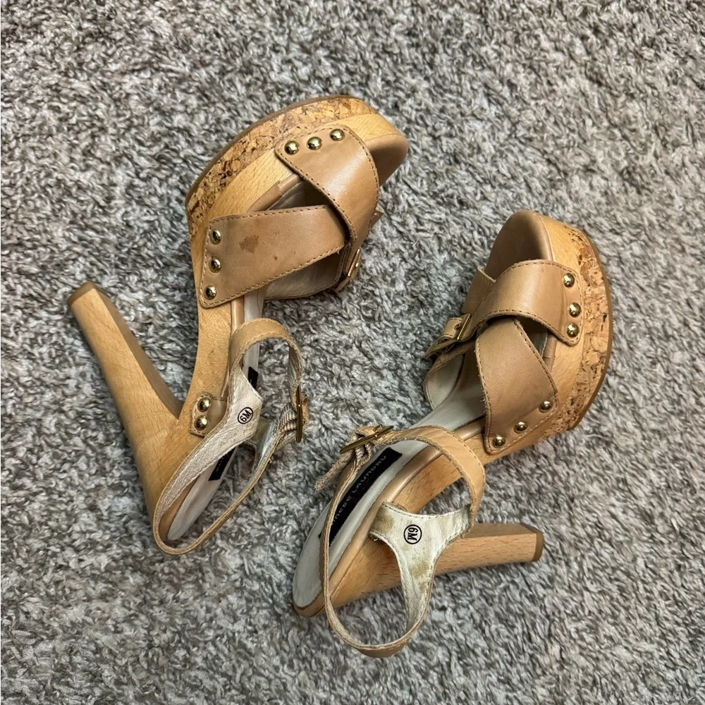 Chinese Laundry Tan Platform Heels Size 6